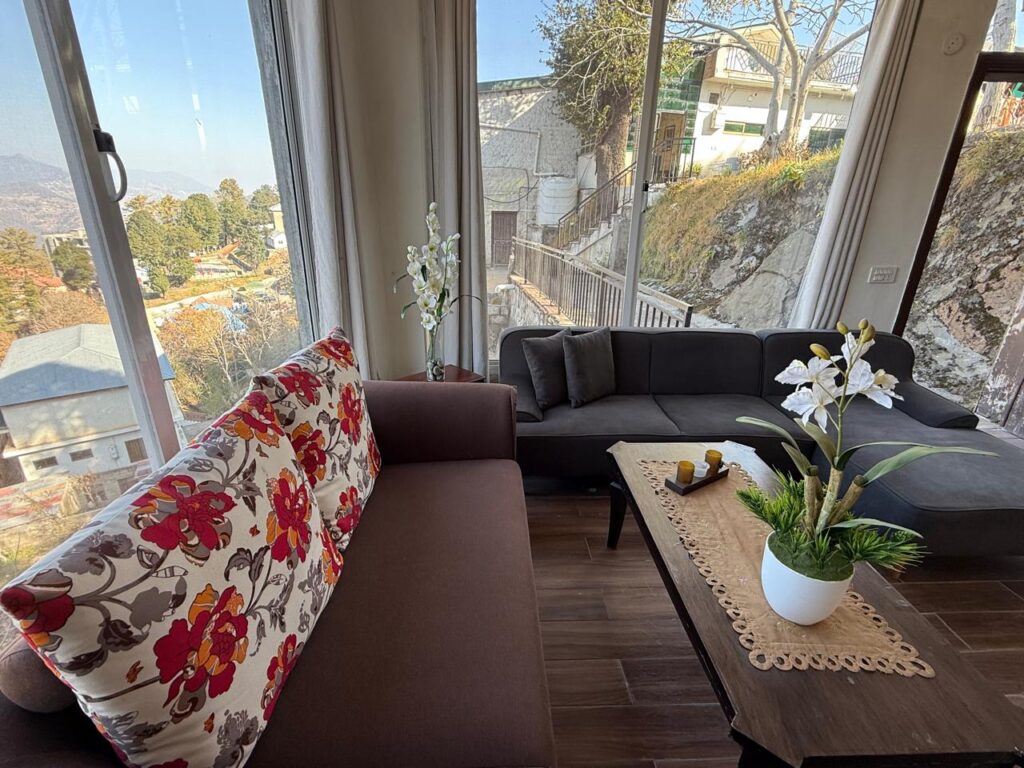 PHOTO-2025-12-03-11-27-08