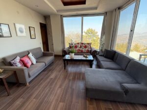 The Valley View Annex Suite (Garden Level)