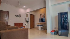 Modern City Escape: Steps from top attractions